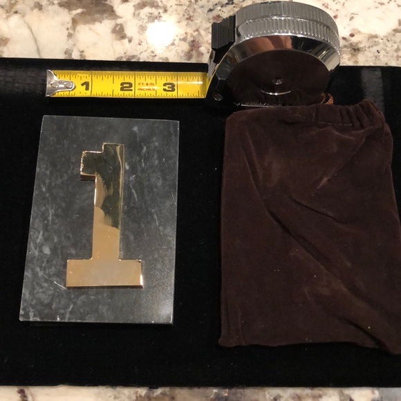 Marble new #1 paper weight - Picture 2 of 3